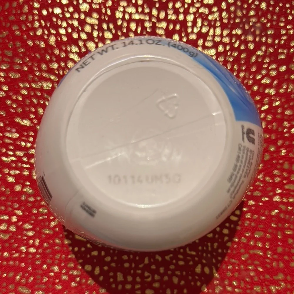 POND'S 24 Hour Moisturizer POND'S Crema S 24H Moisturizing‎ Cream - 14.1oz